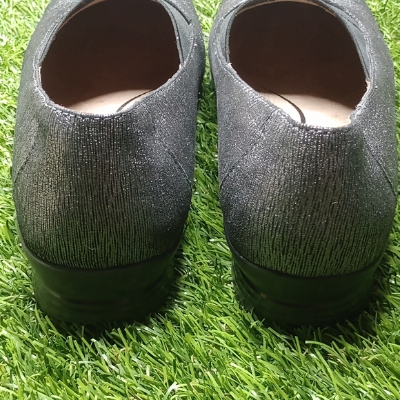 Dansko Ann Pull On / Pewter Metallic size 39 = 8.5 Gently Used - Picture 4 of 9